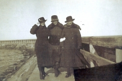 Mormor, Frederikke og Metha